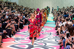 Как должна выглядеть современная женщина по версии Burberry Prorsum?